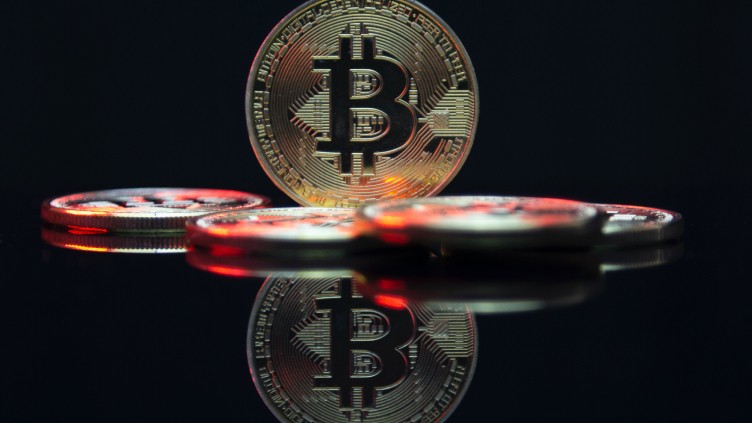 Bitcoin Miner Riot Platforms Stock Decline Following Kerrisdale Short Position