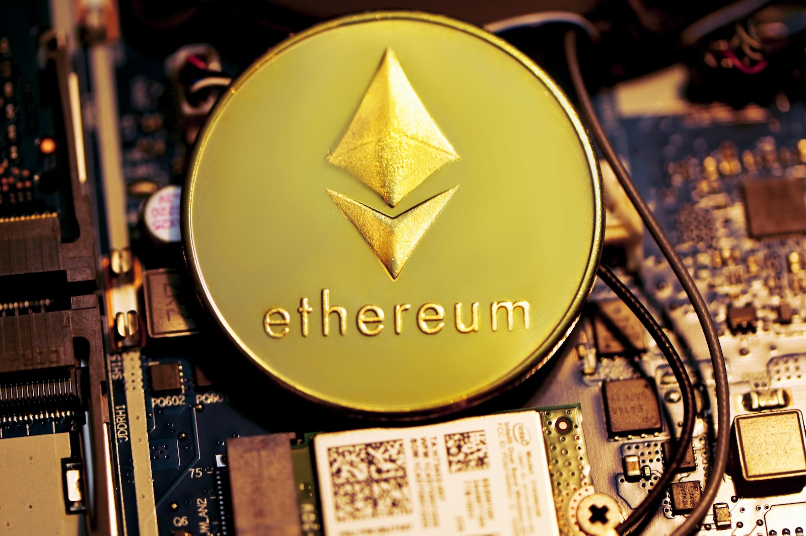 Fidelity Moves To Add ETH Staking and Quarterly Payouts to Ethereum ETF