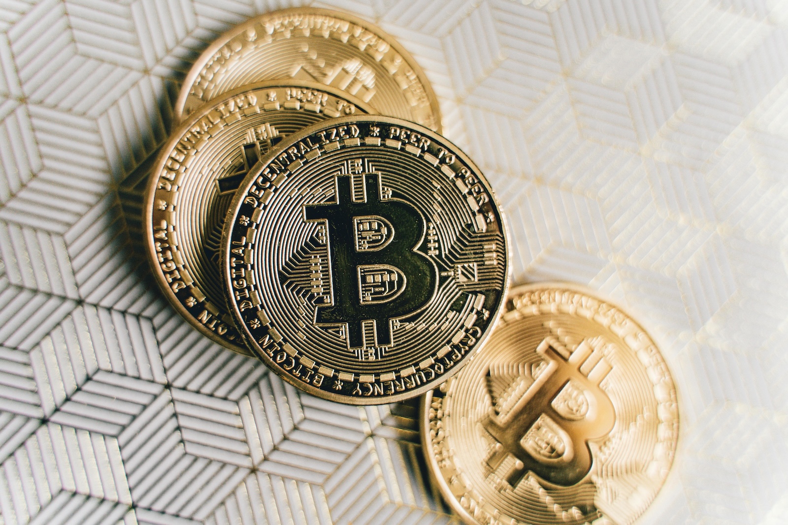 Strategy Buys 520 More Bitcoin, Lifts Cash Reserve to $1.4B