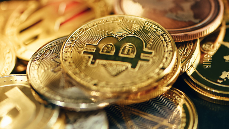 Michael Saylor Backs New SEC Chair Paul Atkins as Strategy Buys 6,556 Bitcoin Worth $555M