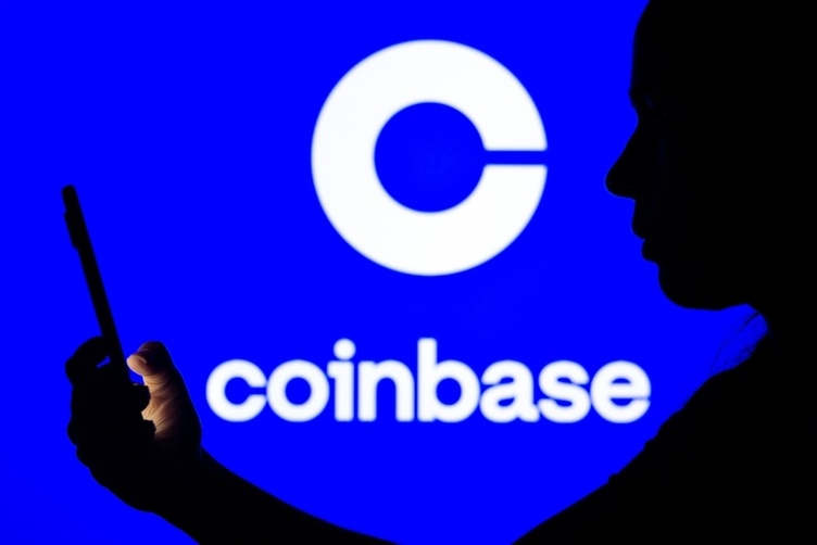 Coinbase Drops iOS NFTs As Apple Extends 30% Cut to Gas Fees